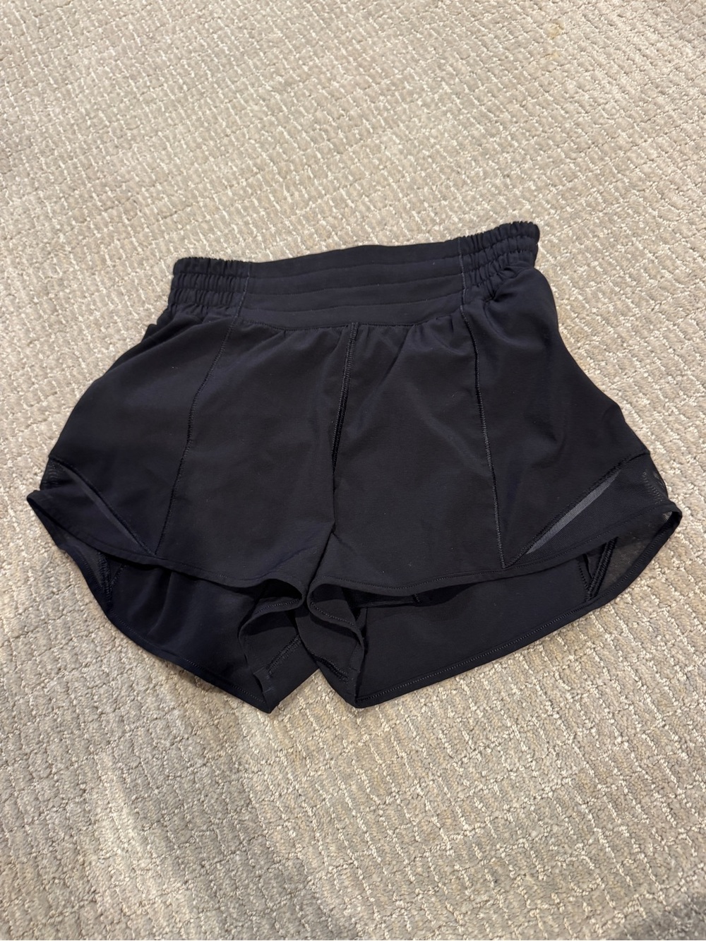 lululemon athletica hotty hot shorts